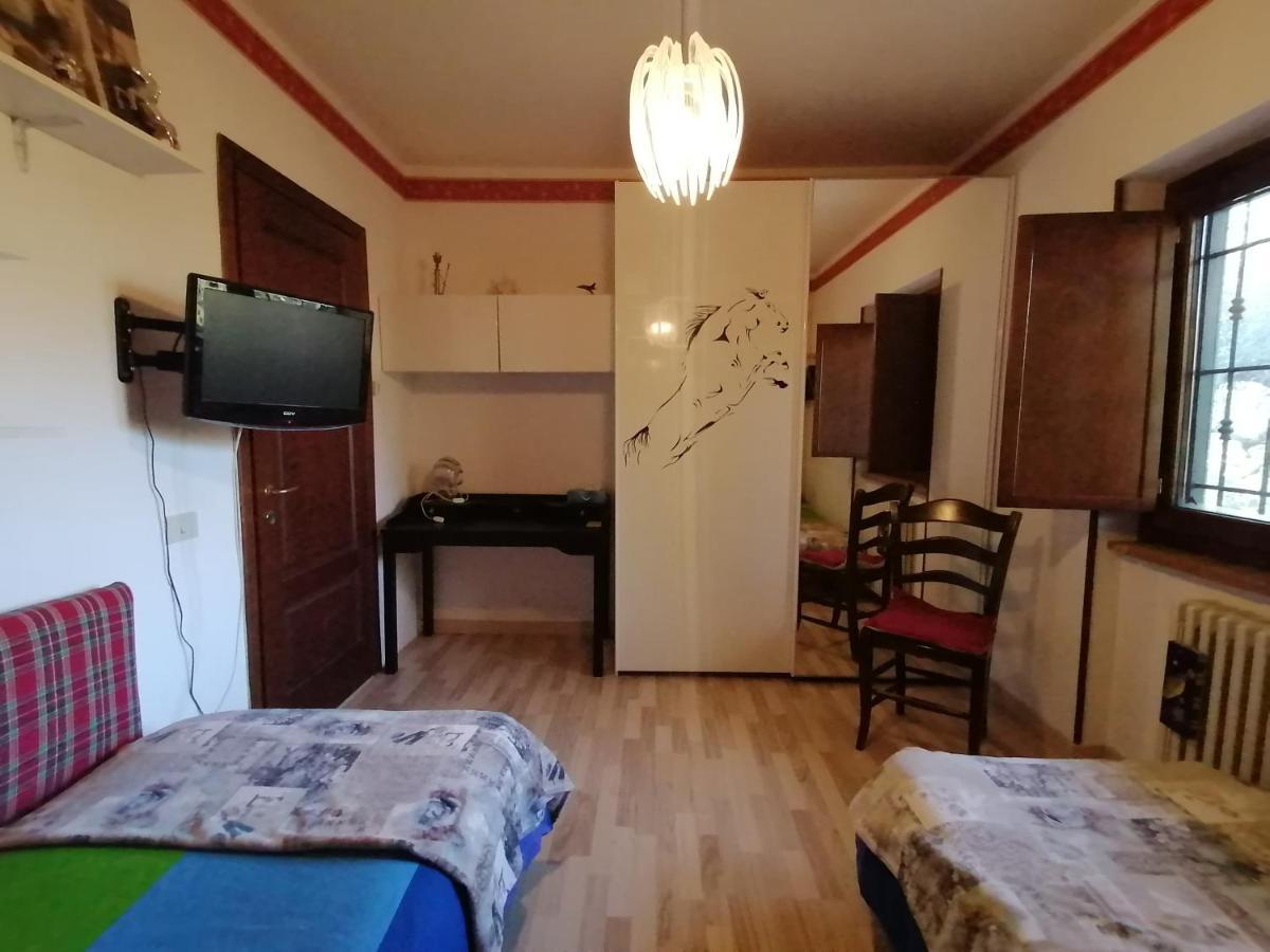 Villa Anna 파라인사비나 외부 사진
